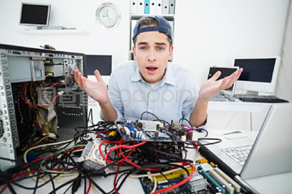 当技术遇上故障 一位计算机工程师的维修挑战